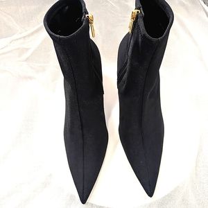 GOOD AMERICAN WOMEN'S BLACK HIGH KICKSTAND HEEL BLACK BOOTIES SZ 11